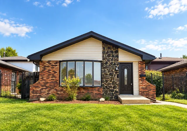 Photo 2 of Single family home for sale at 513 Superior Ave, Calumet City, IL 60409 | MLS# 12754506 | Listing updated on 2026-09-21