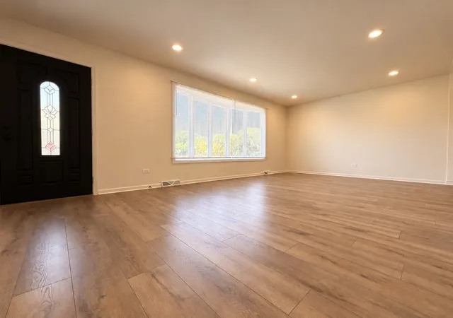 Photo 3 of Single family home for sale at 513 Superior Ave, Calumet City, IL 60409 | MLS# 12754506 | Listing updated on 2026-09-21