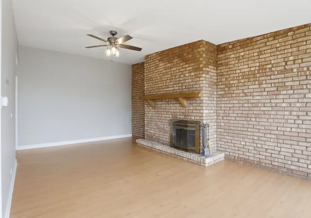 Photo 2 of Condo for sale at 5500 Hillcrest Ln #4L, Lisle, IL 60532 | MLS# 12754514 | Listing updated on 2026-09-24