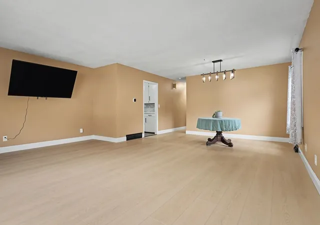 Photo 3 of Single family home for sale at 608 E Payson St, Pontiac, IL 61764 | MLS# 12754532 | Listing updated on 2026-09-27
