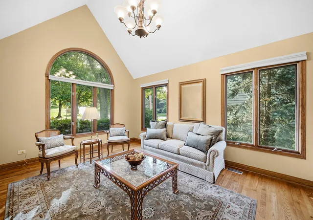 Photo 3 of Single family home for sale at 1024 Trillium Trl, West Chicago, IL 60185 | MLS# 12754533 | Listing updated on 2026-10-04