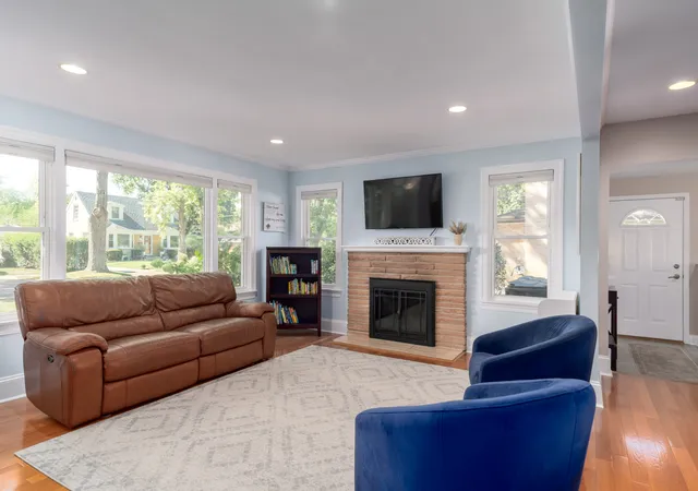 Photo 2 of Single family home for sale at 9129 Mango Ave, Morton Grove, IL 60053 | MLS# 12754534 | Listing updated on 2026-09-13