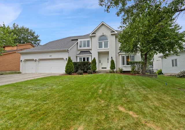 Photo 1 of Single family home for sale at 2704 Shellingham Dr, Lisle, IL 60532 | MLS# 12754537 | Listing updated on 2026-09-14