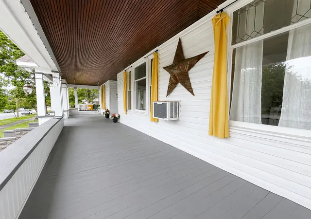 Photo 2 of Single family home for sale at 621 Girard St, Metropolis, IL 62960 | MLS# 12754540 | Listing updated on 2026-09-15