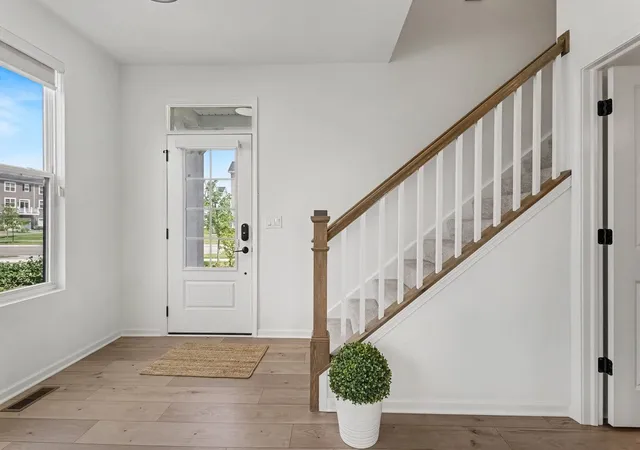 Photo 3 of Townhouse for sale at 4414 Chelsea Manor Cir, Aurora, IL 60504 | MLS# 12754551 | Listing updated on 2026-09-15