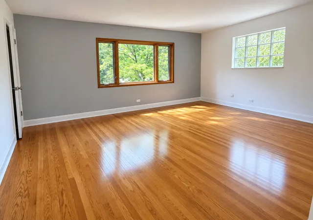 Photo 3 of Condo for sale at 427 Edgewood Pl #2N, River Forest, IL 60305 | MLS# 12754565 | Listing updated on 2026-09-22