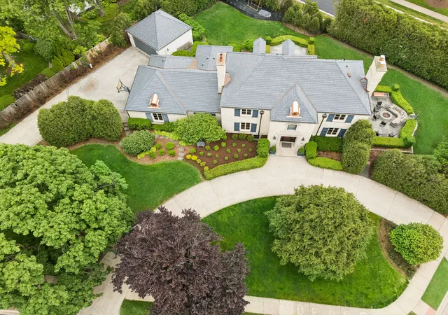Photo 2 of Mansion for sale at 325 Princeton Rd, Hinsdale, IL 60521 | MLS# 12754576 | Listing updated on 2026-09-15