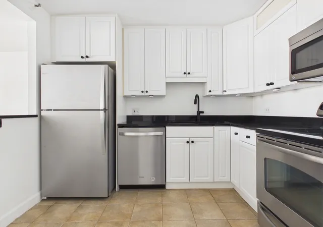 Photo 2 of Condo for sale at 10 E Ontario St #4205, Chicago, IL 60611 | MLS# 12754582 | Listing updated on 2026-09-13