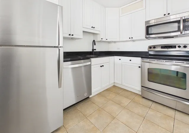 Photo 3 of Condo for sale at 10 E Ontario St #4205, Chicago, IL 60611 | MLS# 12754582 | Listing updated on 2026-09-13