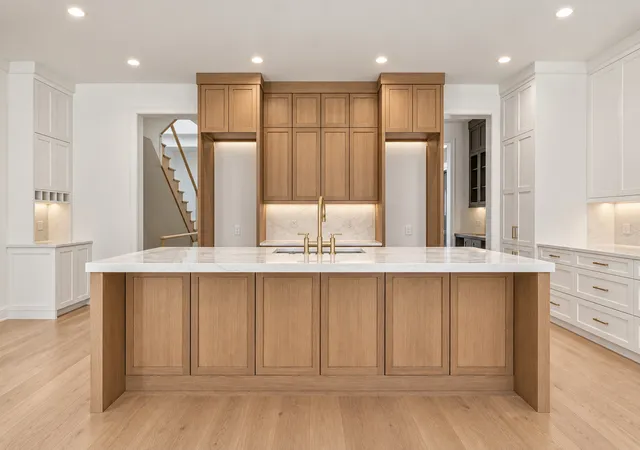 Photo 2 of Single family home for sale at 3909 N Hamilton Ave, Chicago, IL 60618 | MLS# 12754584 | Listing updated on 2026-09-25