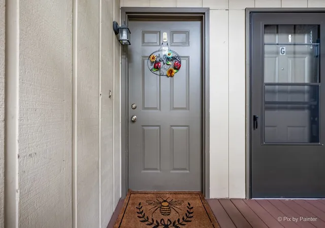 Photo 3 of Condo for sale at 695 Dean Dr #E, South Elgin, IL 60177 | MLS# 12754591 | Listing updated on 2026-09-22