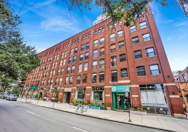Photo 1 of Condo for sale at 225 W Huron St #211, Chicago, IL 60654 | MLS# 12754621 | Listing updated on 2026-09-15