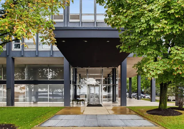 Photo 1 of Condo for sale at 880 N Lake Shore Dr #4B, Chicago, IL 60611 | MLS# 12754624 | Listing updated on 2026-09-12