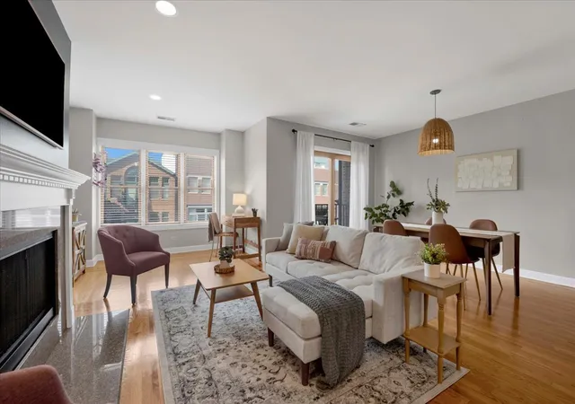 Photo 3 of Condo for sale at 4151 N Lincoln Ave #2, Chicago, IL 60618 | MLS# 12754634 | Listing updated on 2026-09-15