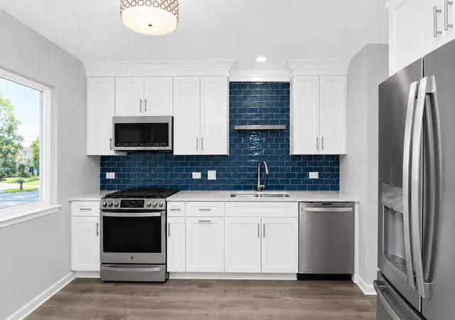 Photo 3 of Single family home for sale at 3 Whitehall Ct, Streamwood, IL 60107 | MLS# 12754635 | Listing updated on 2026-09-15