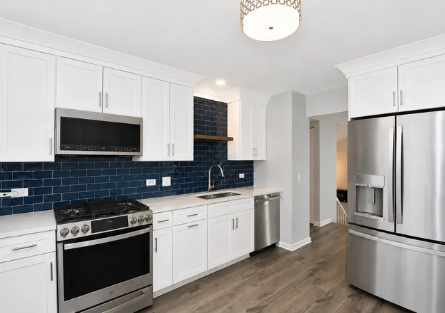 Photo 4 of Single family home for sale at 3 Whitehall Ct, Streamwood, IL 60107 | MLS# 12754635 | Listing updated on 2026-09-15