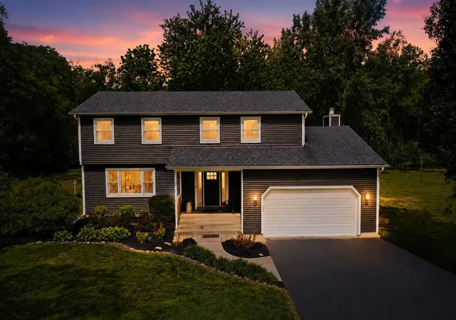Photo 1 of Single family home for sale at 2711 Old Oak Dr, Mc Henry, IL 60050 | MLS# 12754646 | Listing updated on 2026-09-17