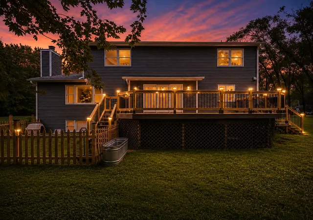 Photo 3 of Single family home for sale at 2711 Old Oak Dr, Mc Henry, IL 60050 | MLS# 12754646 | Listing updated on 2026-09-17