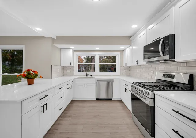 Photo 3 of Single family home for sale at 5s624 Vest Ave, Naperville, IL 60563 | MLS# 12754668 | Listing updated on 2026-10-28