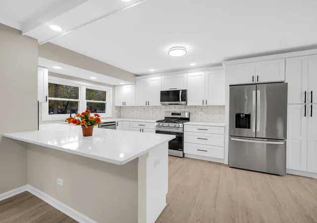 Photo 4 of Single family home for sale at 5s624 Vest Ave, Naperville, IL 60563 | MLS# 12754668 | Listing updated on 2026-10-28