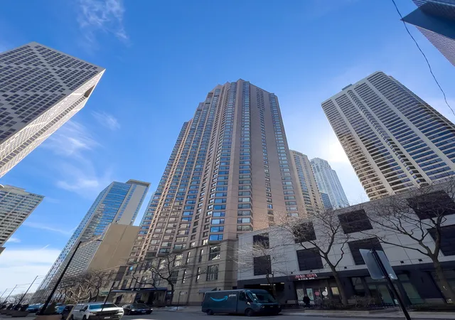 Photo 3 of Condo for sale at 401 E Ontario St #1609, Chicago, IL 60611 | MLS# 12754674 | Listing updated on 2026-09-15