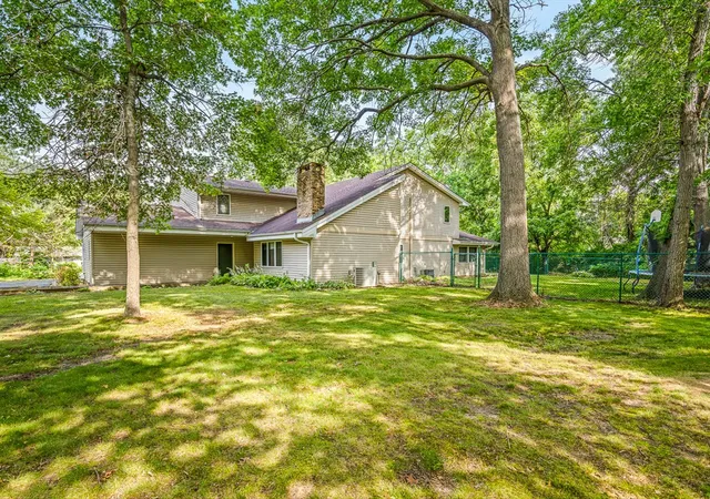 Photo 2 of Single family home for sale at 6538 Coach Lite Ct, Loves Park, IL 61111 | MLS# 12754686 | Listing updated on 2026-09-15