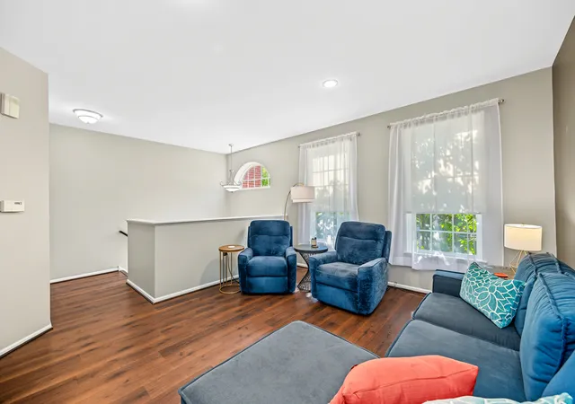 Photo 4 of Townhouse for sale at 217 Willow Blvd, Willow Springs, IL 60480 | MLS# 12754688 | Listing updated on 2026-09-22
