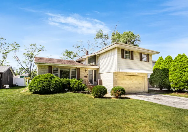 Single family home for sale at 19030 Jodi Ter, Homewood, IL 60430 | MLS# 12754702