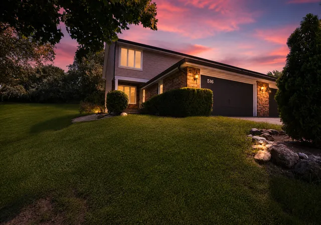 Photo 2 of Condo for sale at 516 N Thornwood Dr #0, Mc Henry, IL 60050 | MLS# 12754703 | Listing updated on 2026-09-27