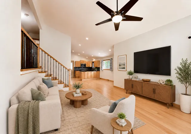 Photo 2 of Single family home for sale at 107 S Weller Ln, Mount Prospect, IL 60056 | MLS# 12754706 | Listing updated on 2026-09-19