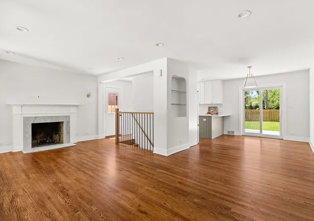 Photo 3 of Single family home for sale at 8918 Parkside Ave, Morton Grove, IL 60053 | MLS# 12754707 | Listing updated on 2026-09-17