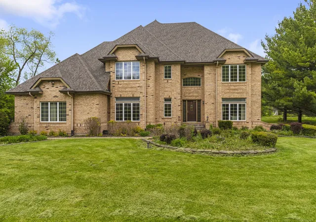 Single family home for sale at 40322 N Golden Eagle Ct, Antioch, IL 60002 | MLS# 12754727