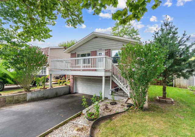 Photo 2 of Single family home for sale at 1028 Idlewild Dr, Round Lake Beach, IL 60073 | MLS# 12754749 | Listing updated on 2026-10-01