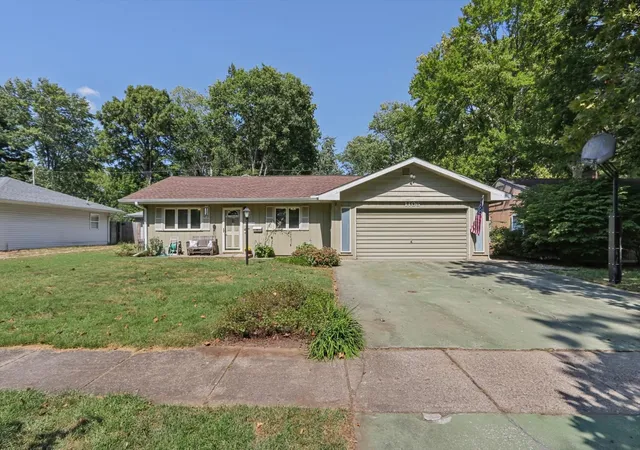 Single family home for sale at 1406 E Pennsylvania Ave, Urbana, IL 61801 | MLS# 12754757