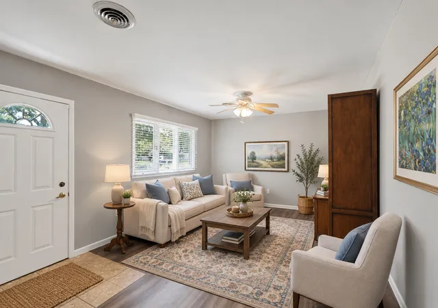 Photo 1 of Single family home for sale at 1406 E Pennsylvania Ave, Urbana, IL 61801 | MLS# 12754757 | Listing updated on 2026-09-23