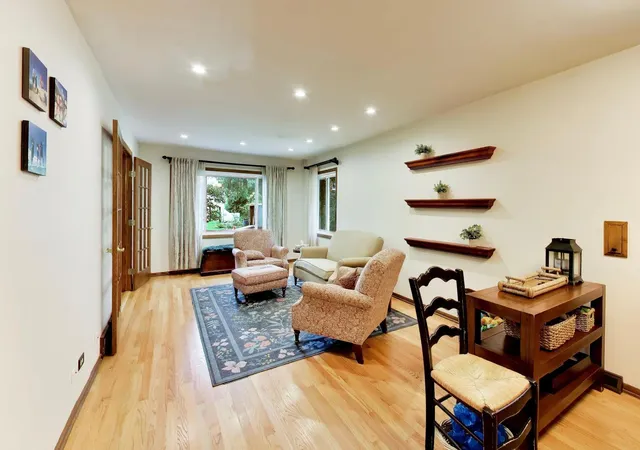 Photo 3 of Single family home for sale at 1216 E Mayfair Rd, Arlington Heights, IL 60004 | MLS# 12754781 | Listing updated on 2026-09-23