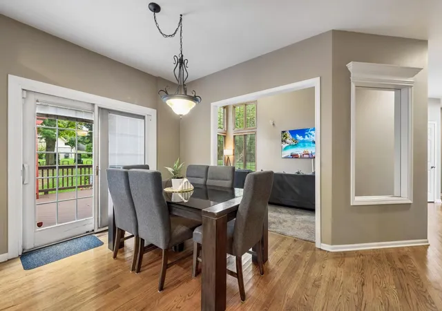 Photo 3 of Single family home for sale at 2071 Tunbridge Trl, Algonquin, IL 60102 | MLS# 12754792 | Listing updated on 2026-09-15