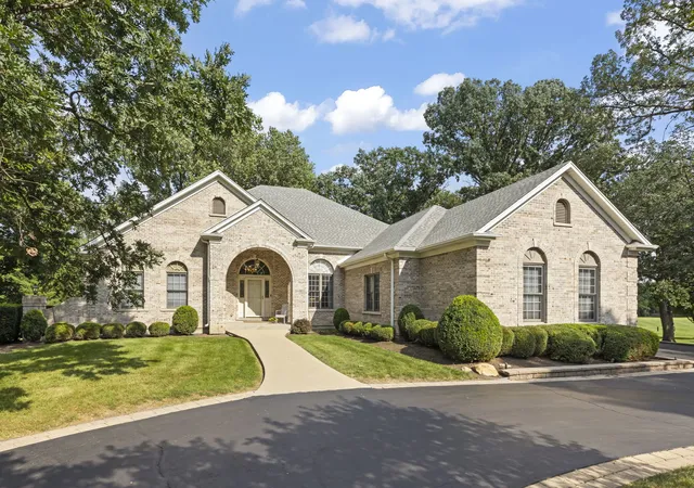 Photo 3 of Single family home for sale at 1n955 Saddlewood Dr, Maple Park, IL 60151 | MLS# 12754812 | Listing updated on 2026-09-26