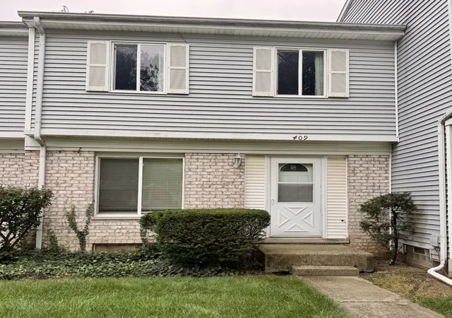 Photo 1 of Townhouse for sale at 409 Providence Ct, Bolingbrook, IL 60440 | MLS# 12754817 | Listing updated on 2026-10-06