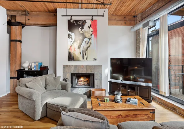 Photo 2 of Condo for sale at 1670 N Claremont Ave #205, Chicago, IL 60647 | MLS# 12754825 | Listing updated on 2026-09-16