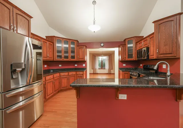 Photo 2 of Single family home for sale at 1048 Windfield Dr, Manteno, IL 60950 | MLS# 12754834 | Listing updated on 2026-10-22