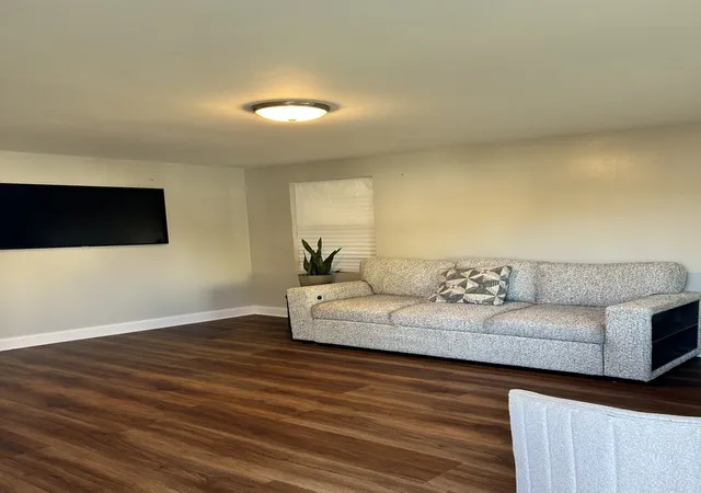 Photo 2 of Single family home for sale at 6623 S Knox Ave, Chicago, IL 60629 | MLS# 12754845 | Listing updated on 2026-10-20