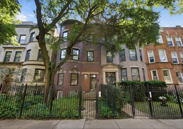 Photo 1 of Multi family home for sale at 4725 N Kenmore Ave, Chicago, IL 60640 | MLS# 12754863 | Listing updated on 2026-09-15