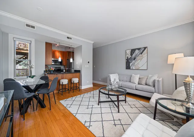 Photo 3 of Condo for sale at 2150 W Ainslie St #3E, Chicago, IL 60625 | MLS# 12754873 | Listing updated on 2026-09-21
