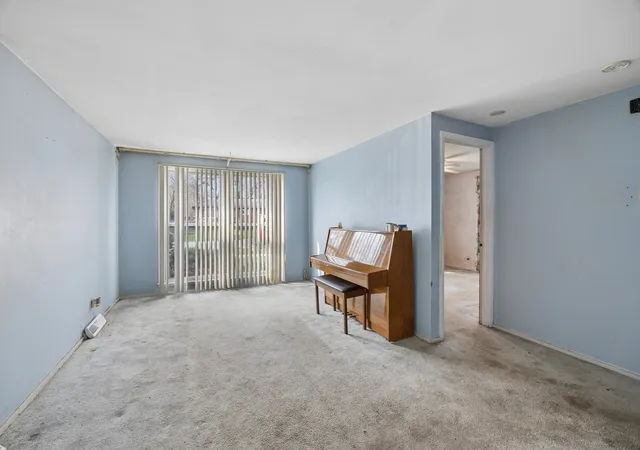Photo 4 of Single family home for sale at 16323 Paulina St, Markham, IL 60428 | MLS# 12754886 | Listing updated on 2026-09-22