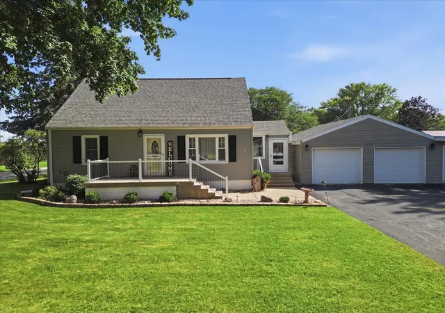 Photo 1 of Single family home for sale at 1510 Sycamore Dr, Rock Falls, IL 61071 | MLS# 12754889 | Listing updated on 2026-09-12