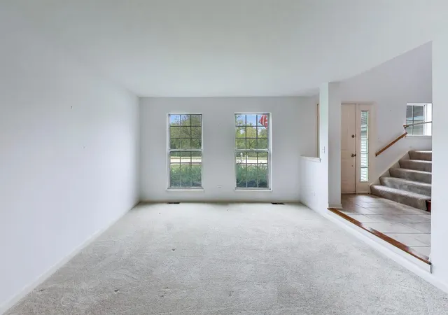 Photo 3 of Single family home for sale at 580 Sycamore Cir, Wauconda, IL 60084 | MLS# 12754891 | Listing updated on 2026-09-23