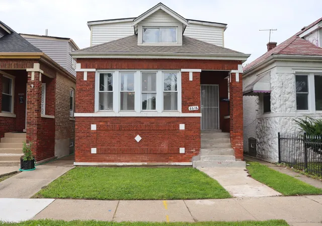Photo 1 of Single family home for sale at 8618 S Aberdeen St, Chicago, IL 60620 | MLS# 12754903 | Listing updated on 2026-09-15