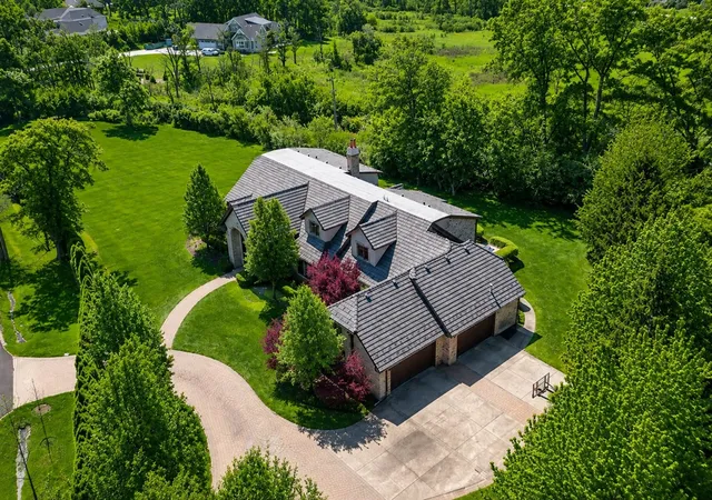 Photo 2 of Mansion for sale at 1630 Ridge Rd, Highland Park, IL 60035 | MLS# 12754915 | Listing updated on 2026-09-15