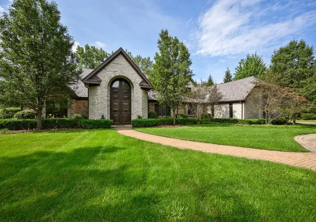 Photo 3 of Mansion for sale at 1630 Ridge Rd, Highland Park, IL 60035 | MLS# 12754915 | Listing updated on 2026-09-15